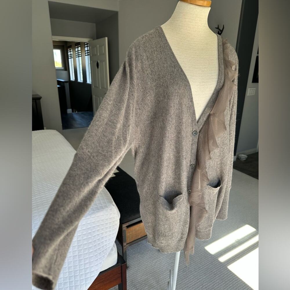 Elizabeth & James Gray Ruffle Cardigan, size large - Picture 3 of 12